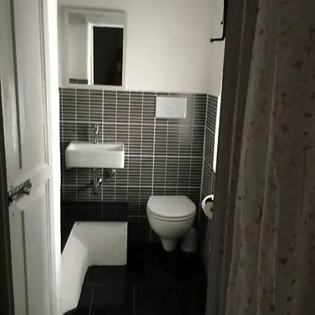 Medieval Terraced House In Vecchia 度假居 *