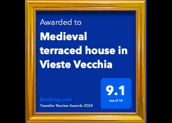 Medieval Terraced House In Vecchia בית נופש ויאסטה